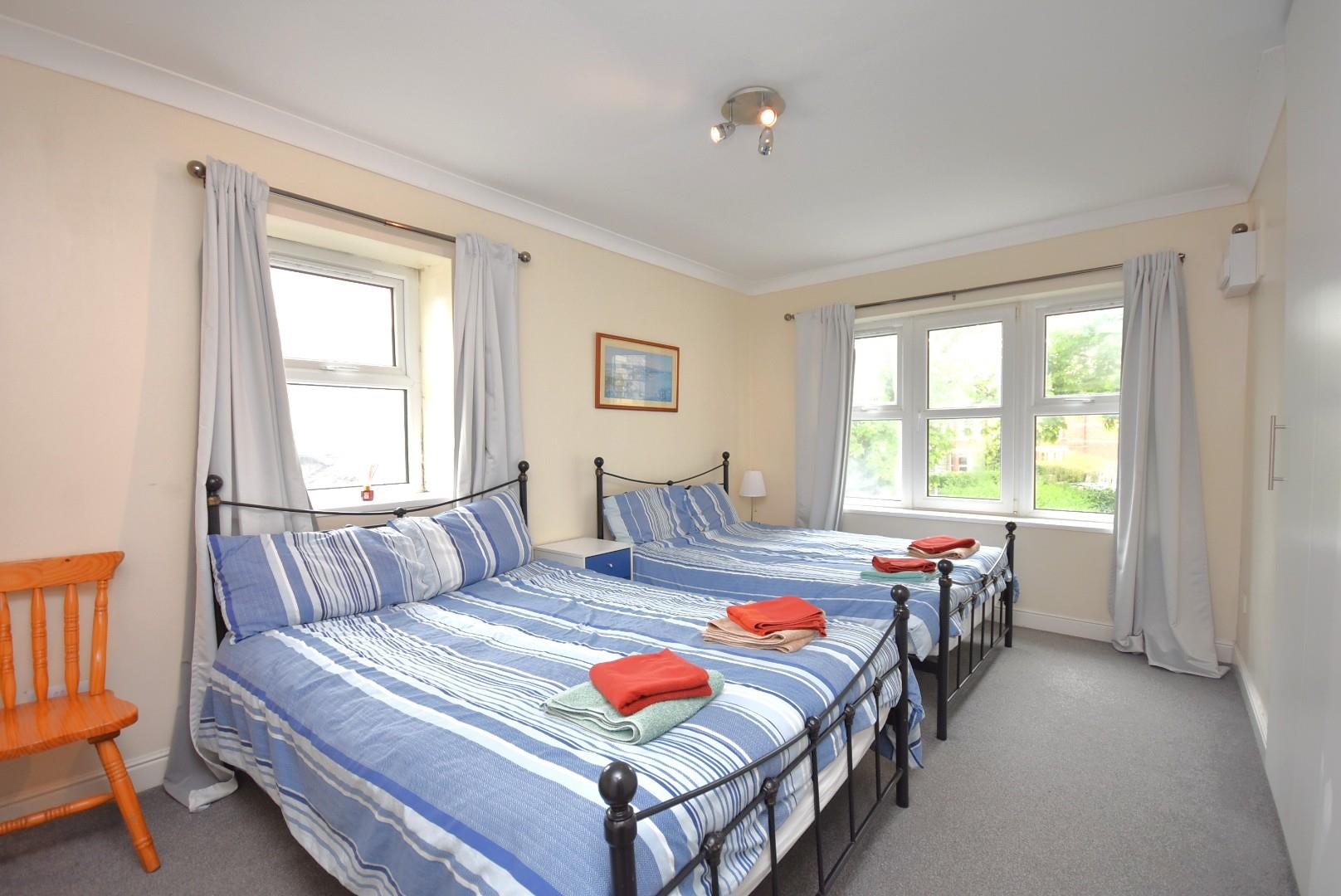 First Floor Apartment (Rear), 13, Victoria Road, Penarth, Vale of Glamorgan CF64 3EG